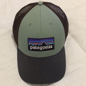 New, Men’s Patagonia P-6 Logo Lopro Trucker Hat